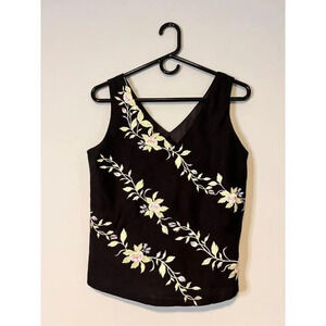 Plaza South Black sleeveless blouse  Size 6‎
